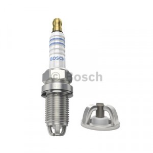 Свеча зажигания Bosch Standard Super FR 5 DTC