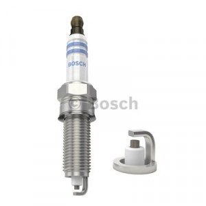 Свеча зажигания Bosch Standard Super YR 8 SEU