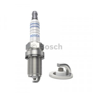 Свеча зажигания Bosch Standard Super FR 10 DCX