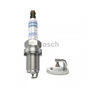 Свеча зажигания Bosch Platinum Iridium FR 8 KI 33 V