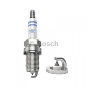 Свеча зажигания Bosch Double Platinum FR 6 KPP 332 S
