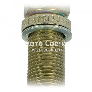 Свеча зажигания Bosch Platinum Iridium FR 7 SI 30
